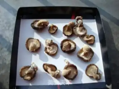 Make Homemade dry mushrooms step 2