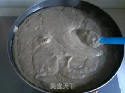 Make chocolate strawberry Dafu step 4