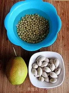 Make Pear bean berries step 0