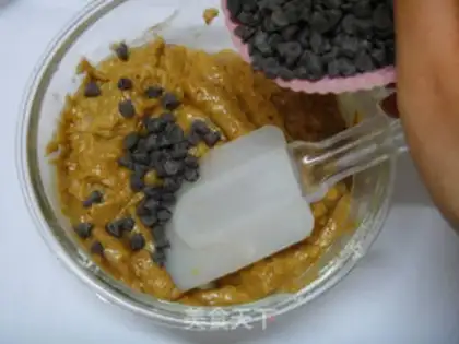 Make raisin chocolate cookies step 5