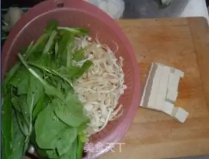Make Gold needle tofu emerald soup step 0