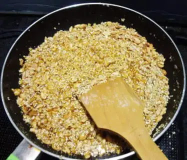 Make Homemade peanut sesame sugar step 8