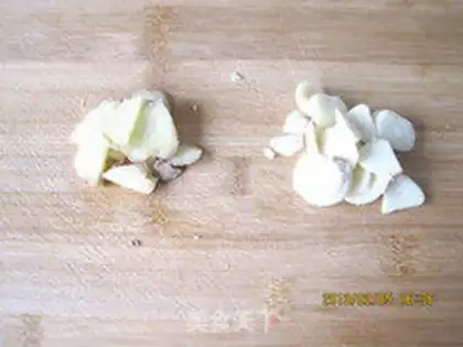 Make Fried yellow florist step 2