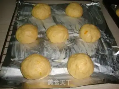 Make Seven cream pumpkin bread step 9
