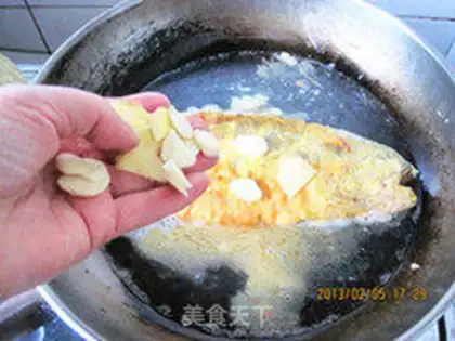 Make Fried yellow florist step 11