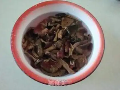 Make Red mushroom chicken step 4