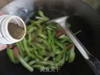 Make Celery fried sausage step 5