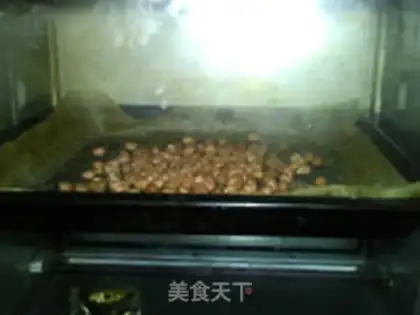 Make Peanut roses full of soup step 1