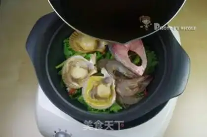 Make Seafood pan step 7