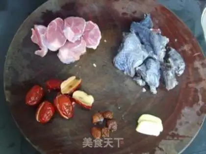 Make Pork soup step 1