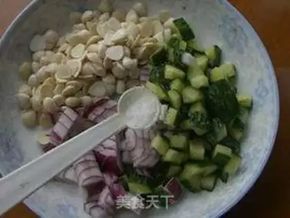 Make Onions and almonds step 3