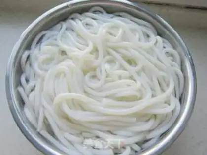 Make The rice powder in Xinjiang step 2