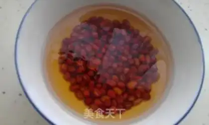Make Four red soups step 0