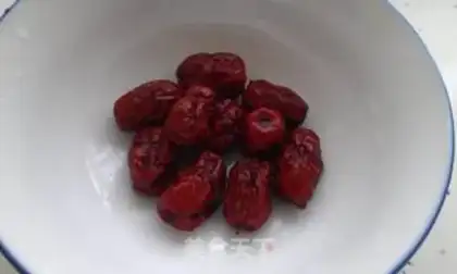 Make Four red soups step 1