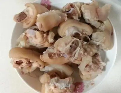 Make Pig hoof soybeans step 2