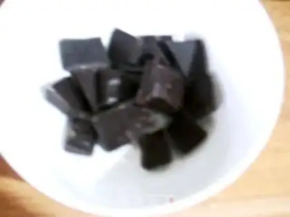 Make Chocolate nut cake step 3