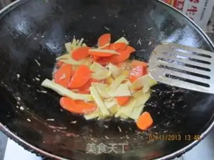 Make Garlic fried sausage step 1