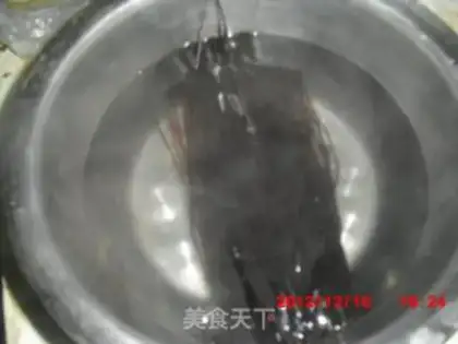 Make Spicy root powder step 2