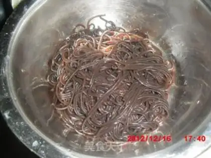 Make Spicy root powder step 3