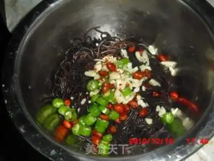 Make Spicy root powder step 4