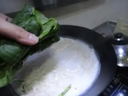 Make Pineapple noodles step 4