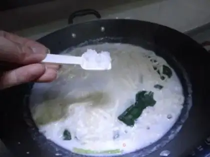 Make Pineapple noodles step 5