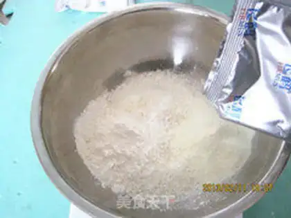 Make Milk and egg white cocoon ball step 1