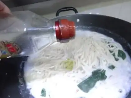 Make Pineapple noodles step 7