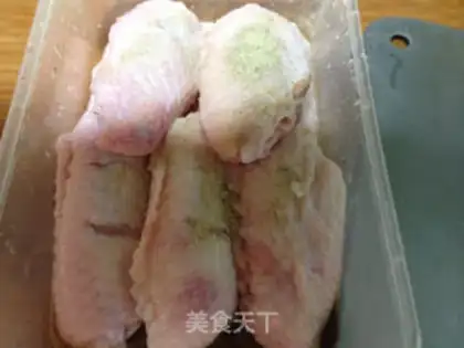 Make Coke chicken wings step 1