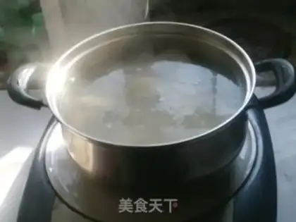Make Frozen mushroom pork dumplings step 10