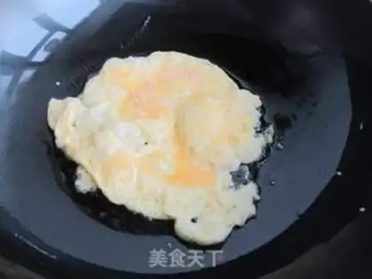Make Pumpkin ham and egg fried rice step 4