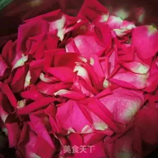 Make Rose candy step 7