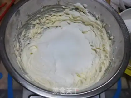 Make Caramel apple flip cake step 10