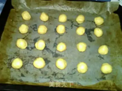 Make Greek ball step 7