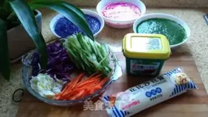 Make Colored vegetable burrito step 1