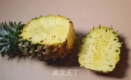 Make Pineapple rice step 1