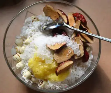 Make Pineapple rice step 3
