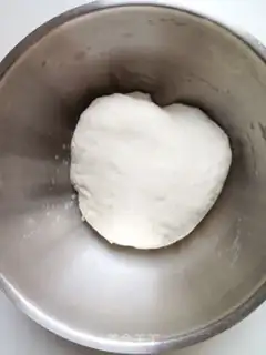 Make Pine chicken rolls step 1