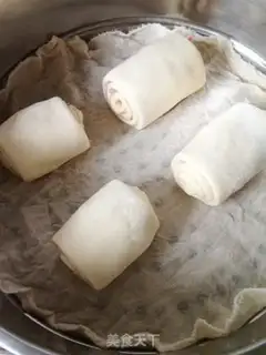 Make Pine chicken rolls step 7