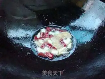 Make Tomato fried fish step 4