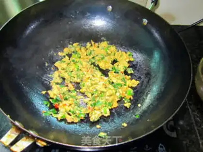 Make The fried eggs will be broccoli step 6