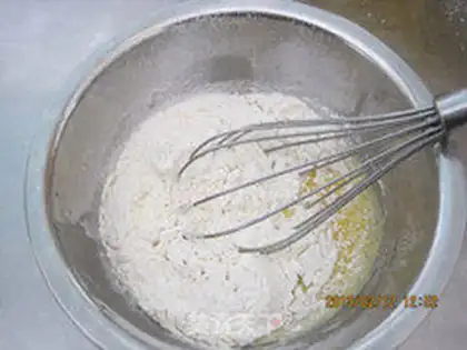 Make Cake roll with cream step 5