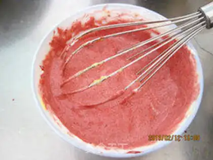 Make Cake roll with cream step 8
