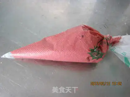 Make Cake roll with cream step 9