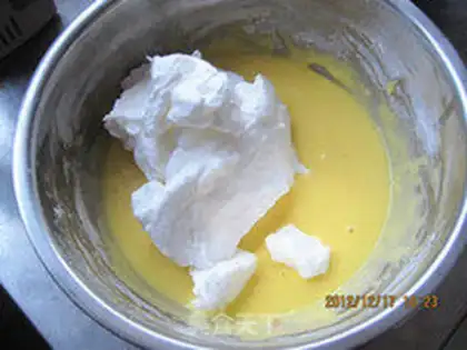 Make Cake roll with cream step 12