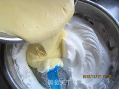 Make Cake roll with cream step 13