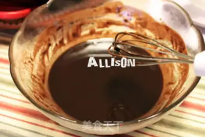 Make Melvin chocolate cake step 2