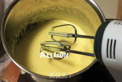 Make Melvin chocolate cake step 4