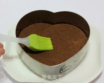 Make Strawberry mousse cake step 18