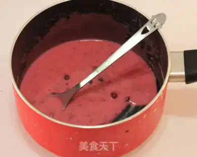 Make Strawberry mousse cake step 26